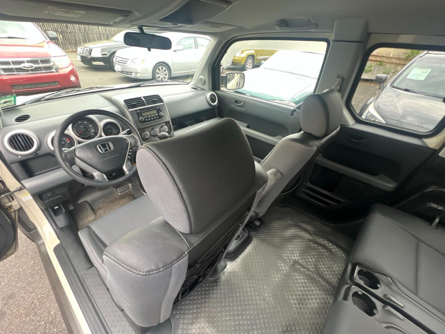 2005 Beige /Gray Honda Element EX 4WD 4-spd AT (5J6YH286X5L) with an 2.4L L4 DOHC 16V engine, 4 Speed Automatic Overdrive transmission, located at 1018 Brunswick Ave, Trenton, NJ, 08638, (609) 989-0900, 40.240086, -74.748085 - Wow, This Element is Super Clean and runs like new! An absolute must see and drive to appreciate this rare Honda!! - Photo#11